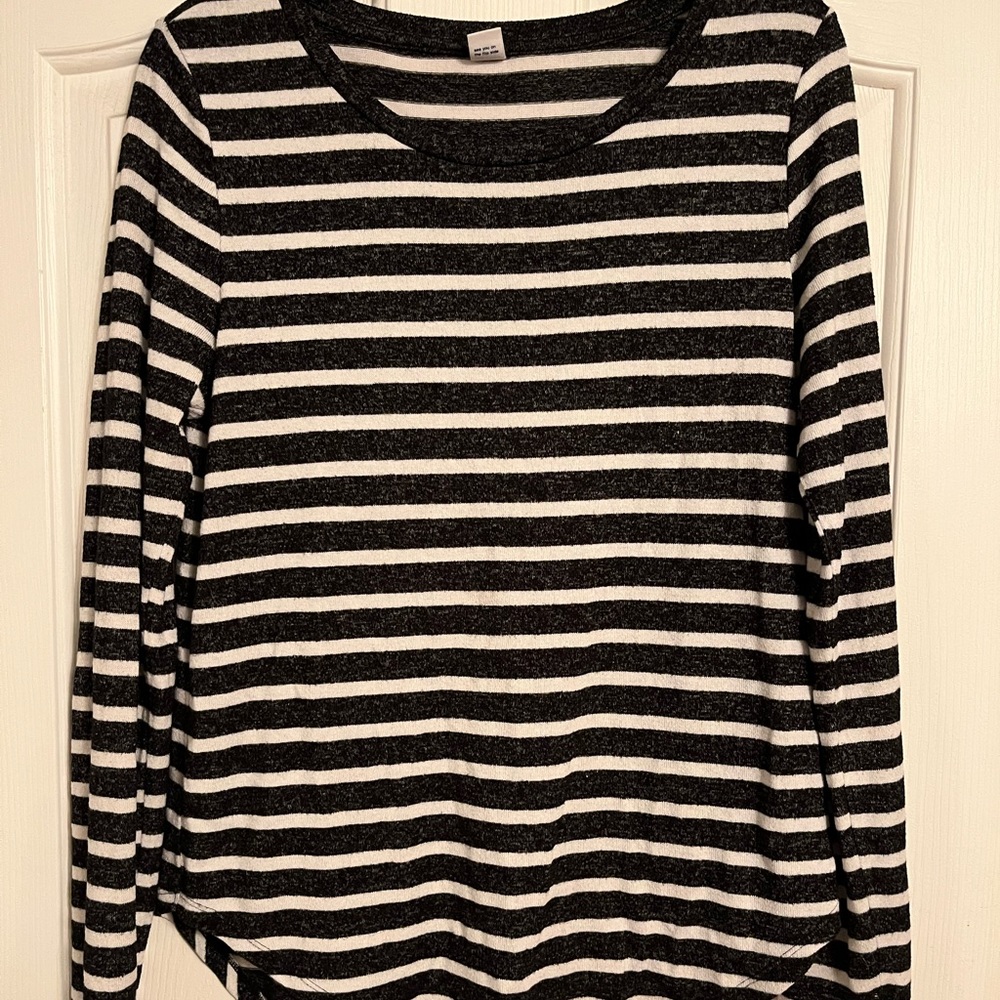 Old Navy Striped Long Sleeve Tee